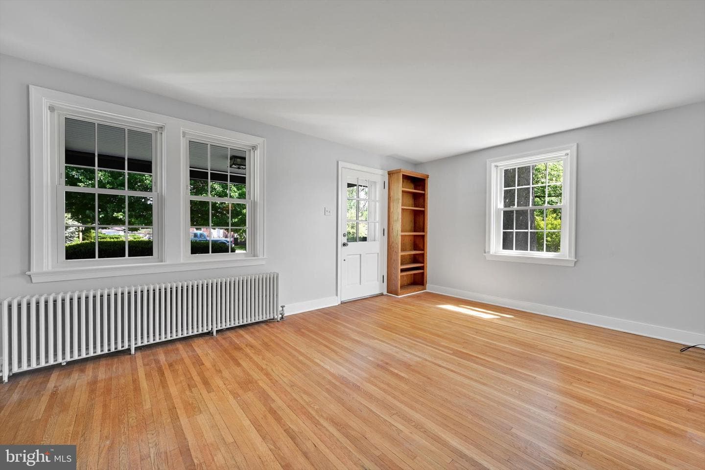 1705 Windsor Avenue photo 5