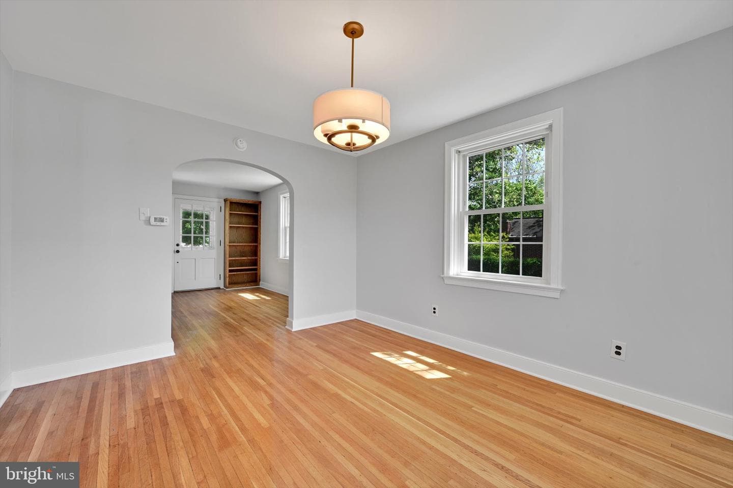 1705 Windsor Avenue photo 7