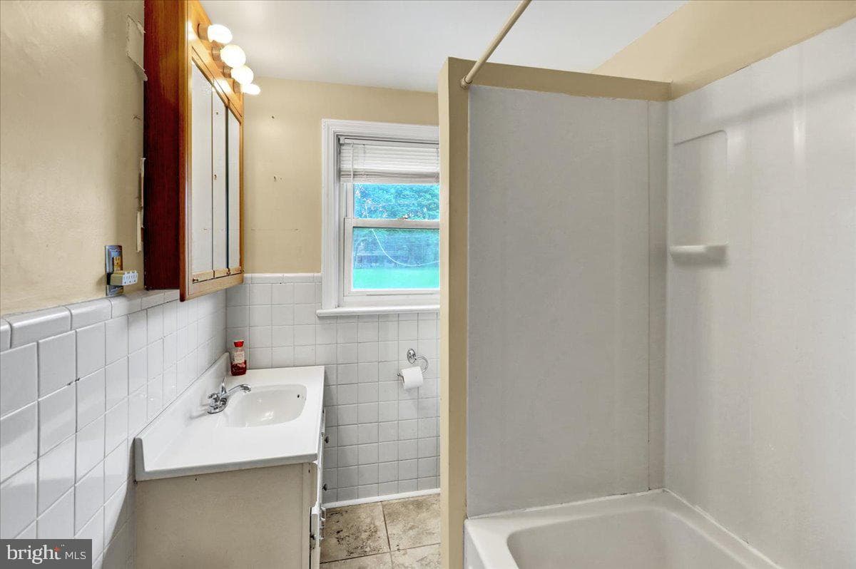 1232 Fremont Street photo 8