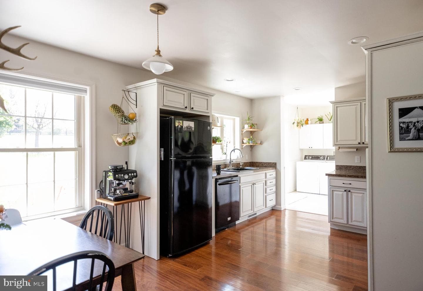 105 Scott Road photo 14