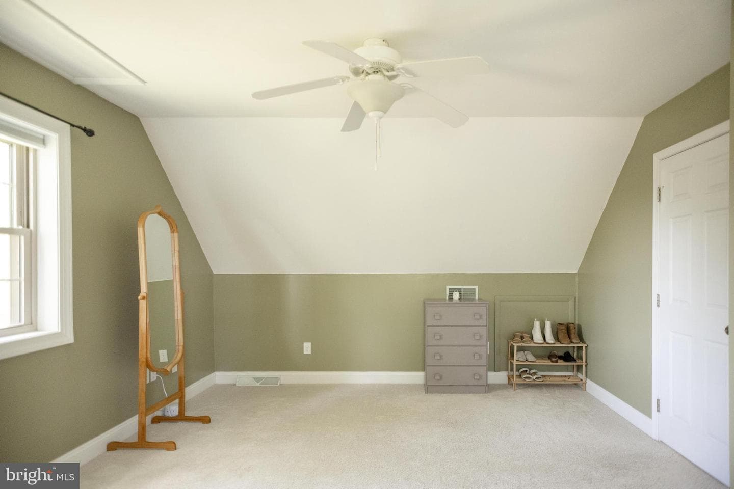 105 Scott Road photo 28