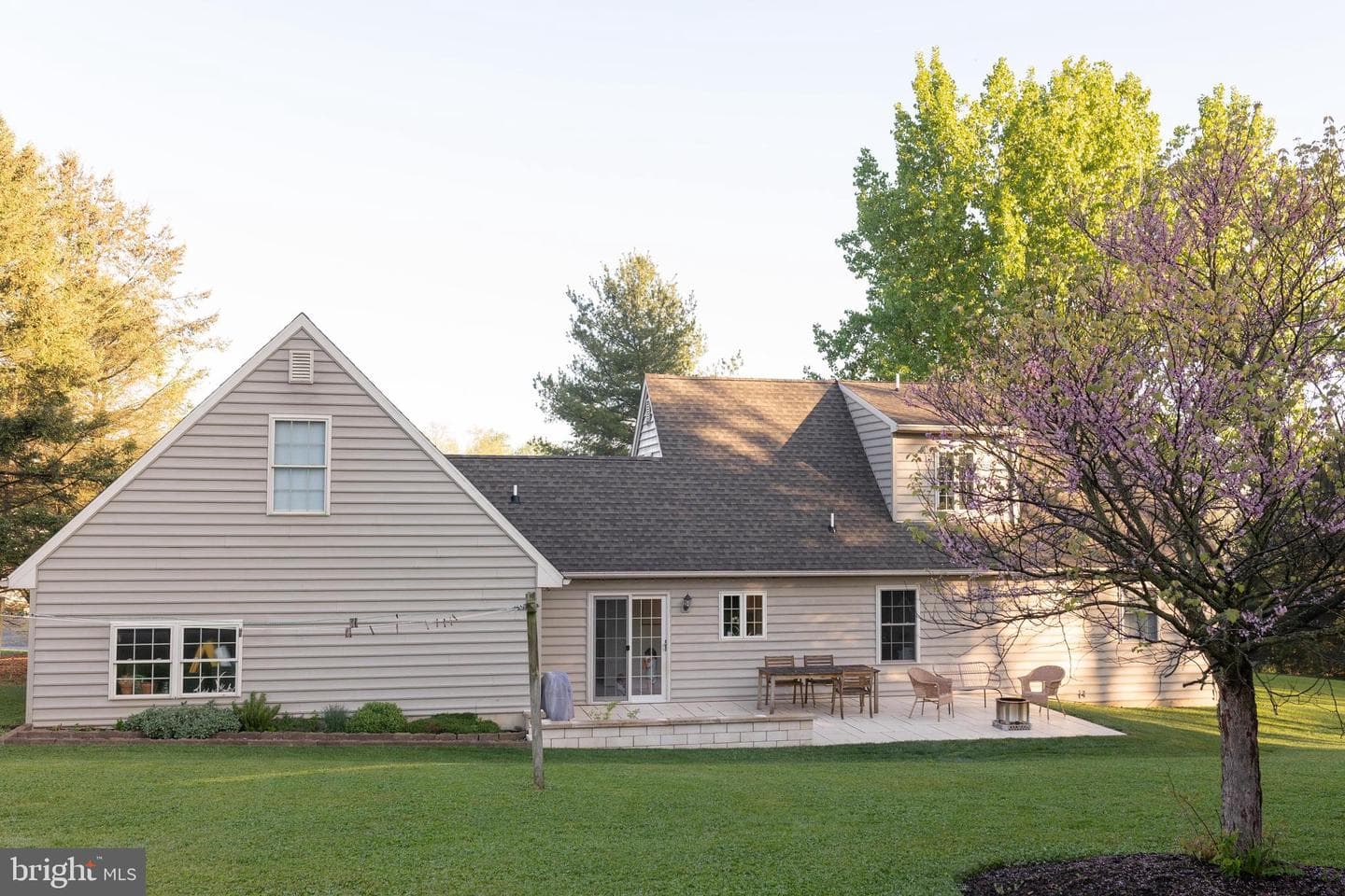 105 Scott Road photo 49