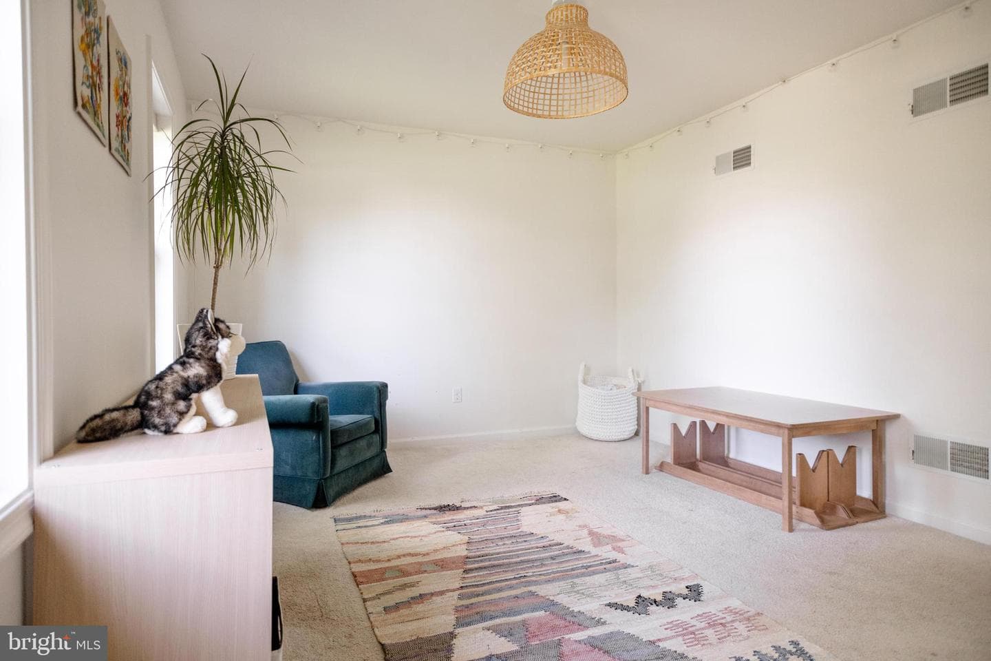 105 Scott Road photo 9