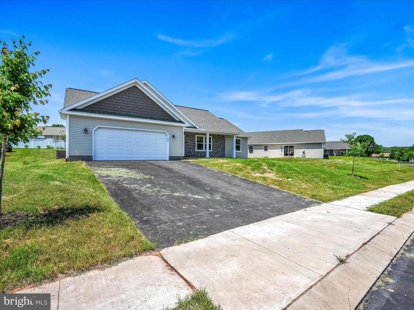 1327 Harvest Drive photo 3