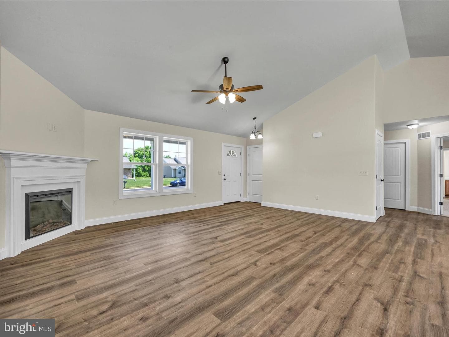 1327 Harvest Drive photo 5