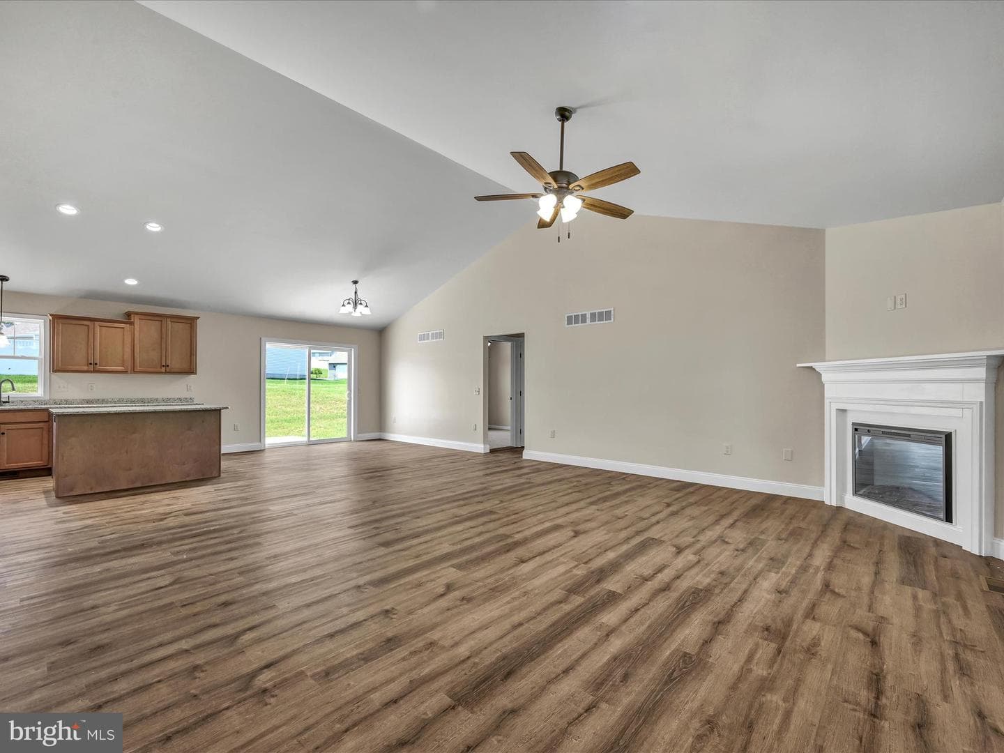 1327 Harvest Drive photo 7