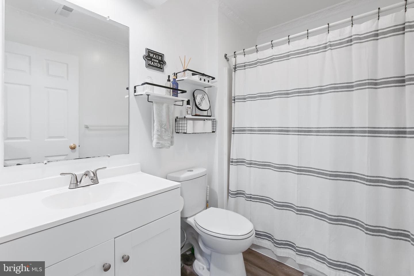 421 Banyan Circle Drive photo 13