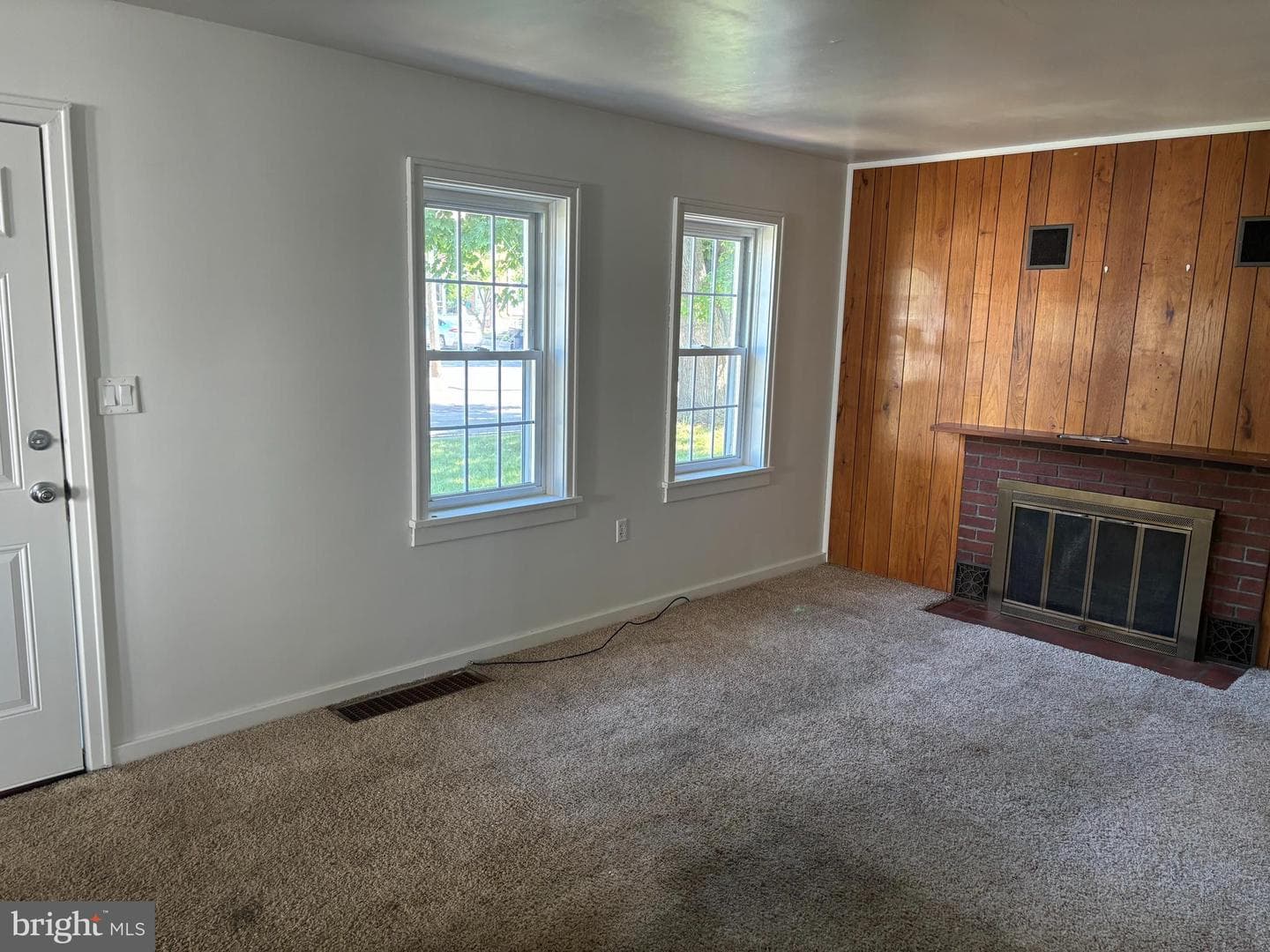 202 Locust Street photo 12