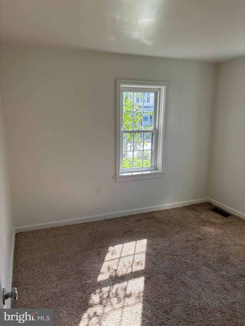 202 Locust Street photo 15