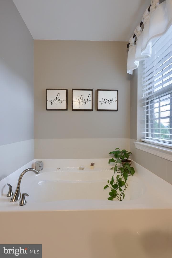 34 Rebecca Drive photo 40