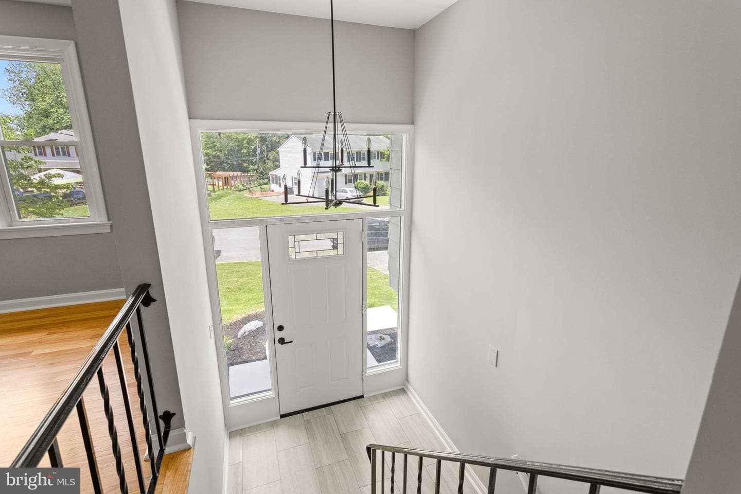 1833 Amity Drive photo 6