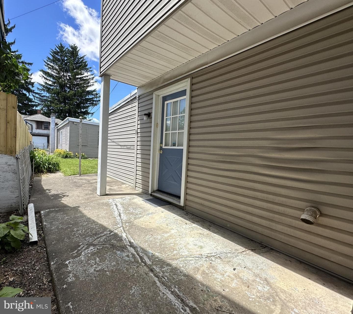 218 Magnolia Street photo 23