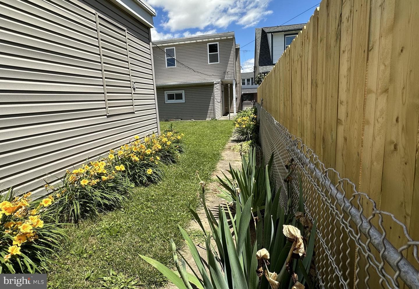 218 Magnolia Street photo 25