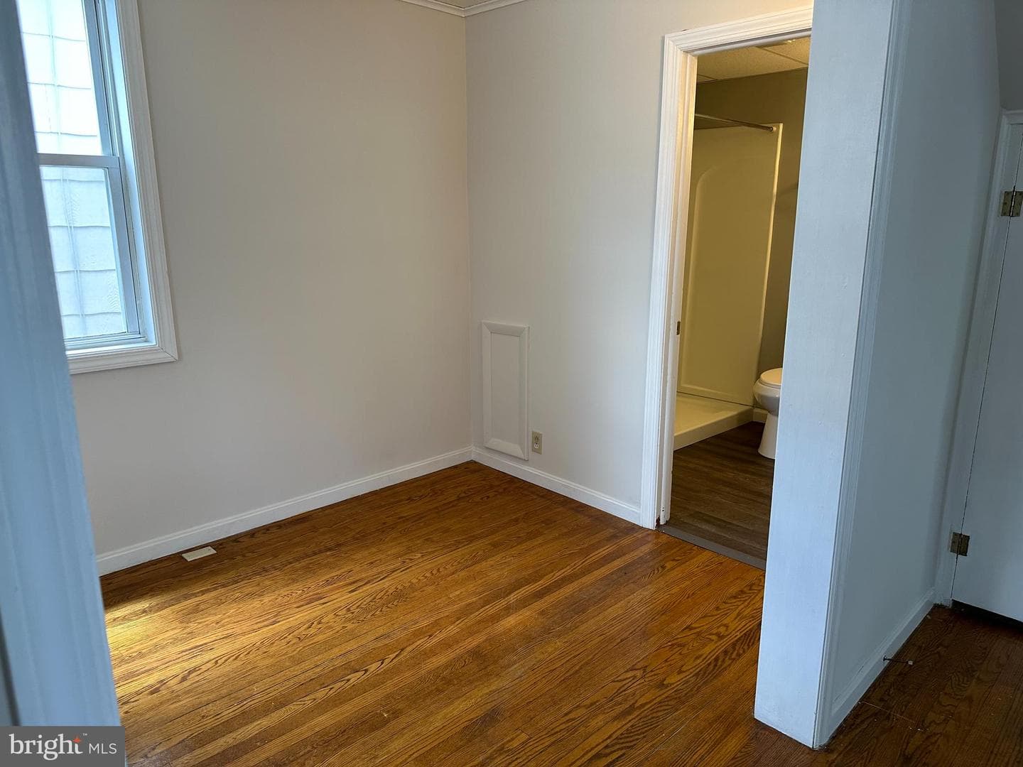 218 Magnolia Street photo 5