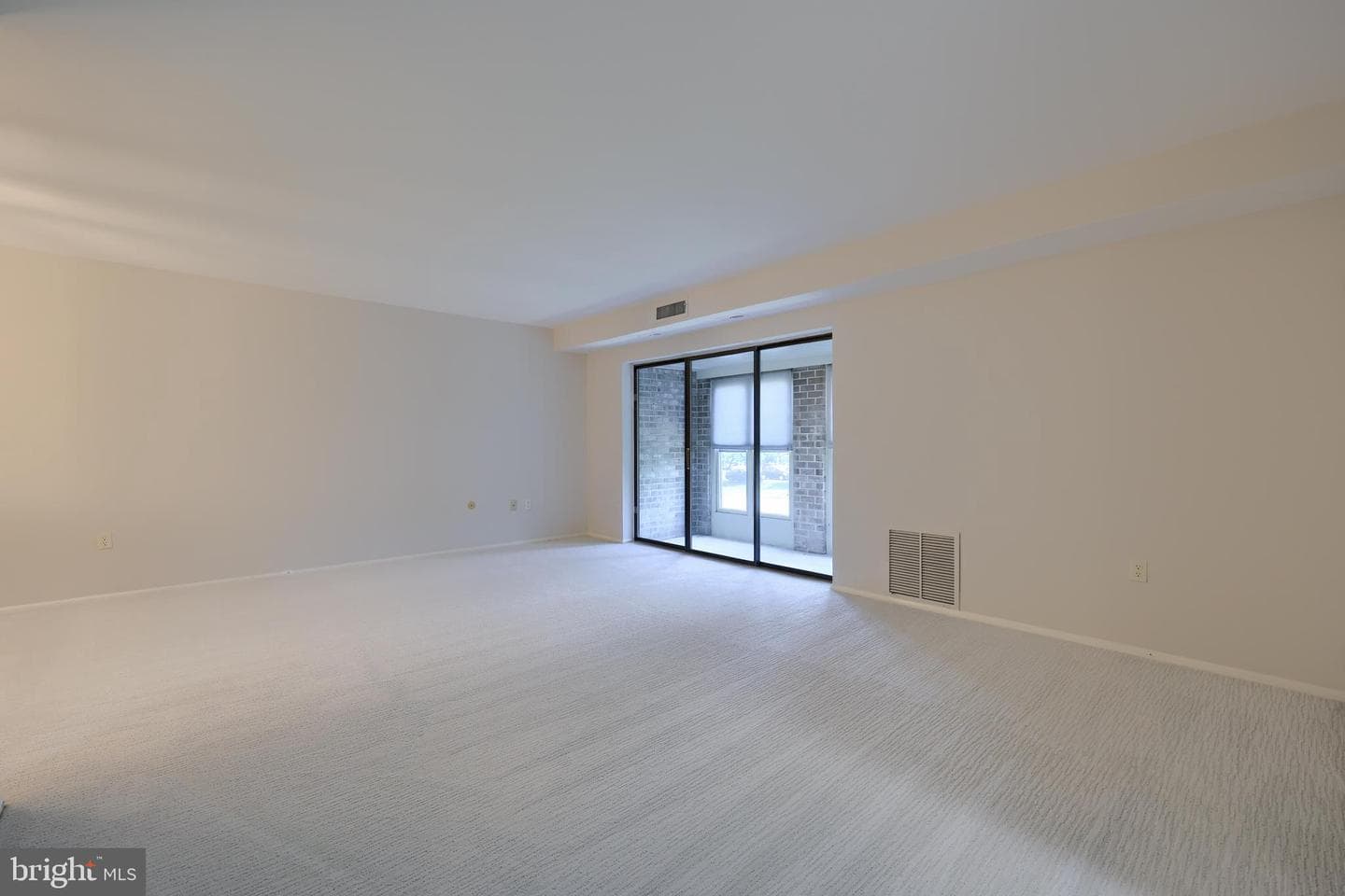 4 Valleybrook Drive photo 10