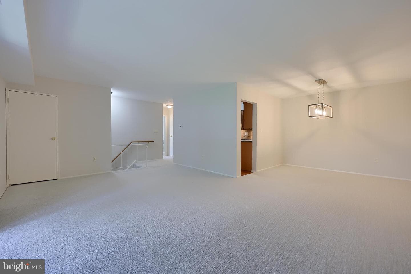 4 Valleybrook Drive photo 11