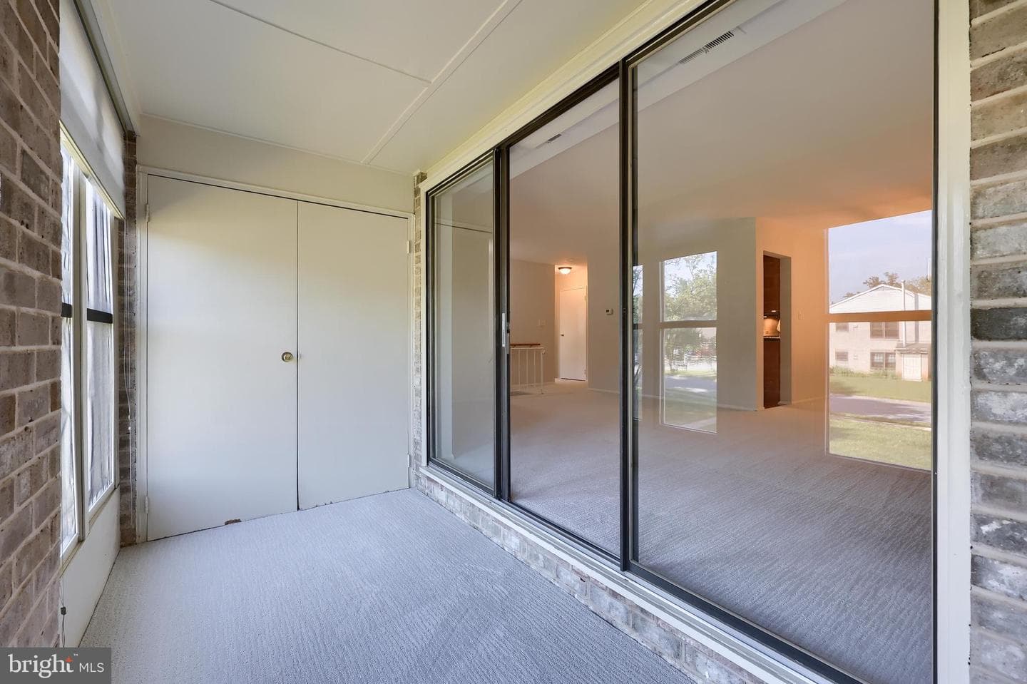 4 Valleybrook Drive photo 15