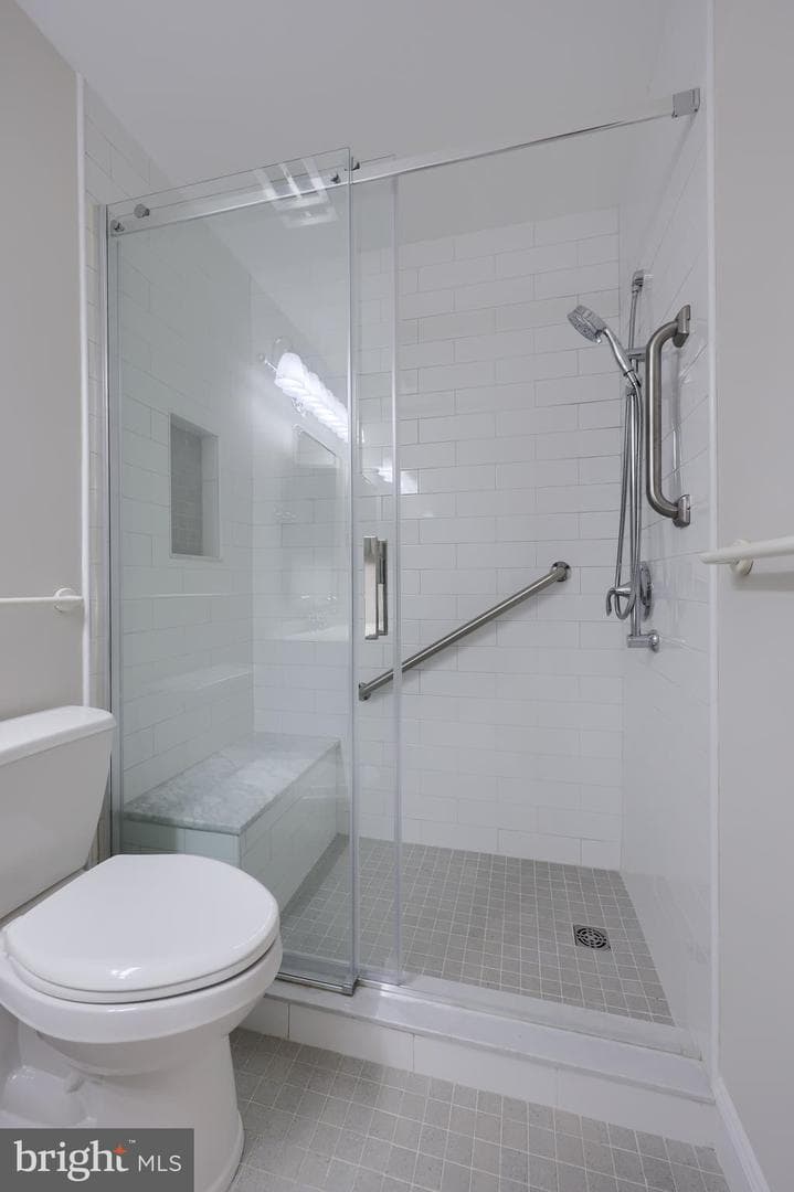 4 Valleybrook Drive photo 26