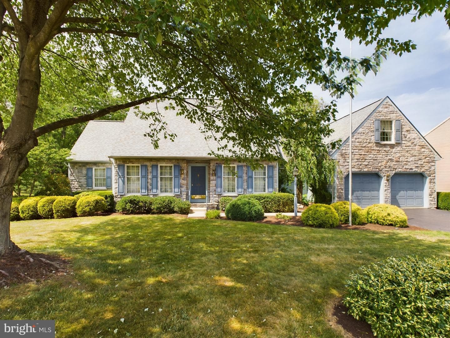 409 Rhoda Drive photo 1
