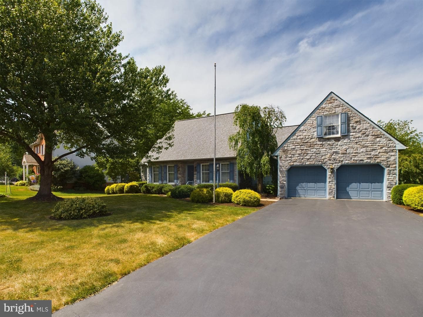 409 Rhoda Drive photo 2