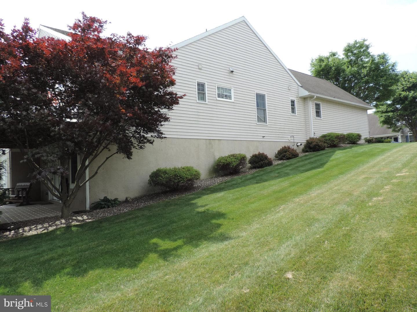 888 Cambridge Drive photo 10