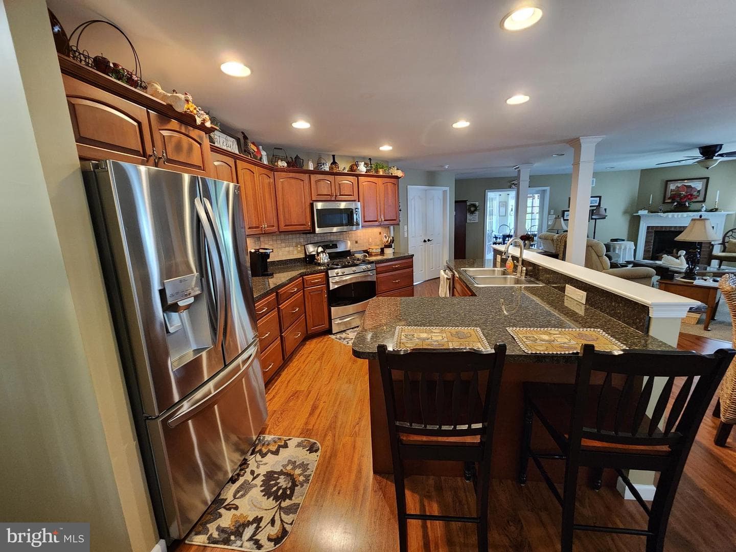 888 Cambridge Drive photo 17