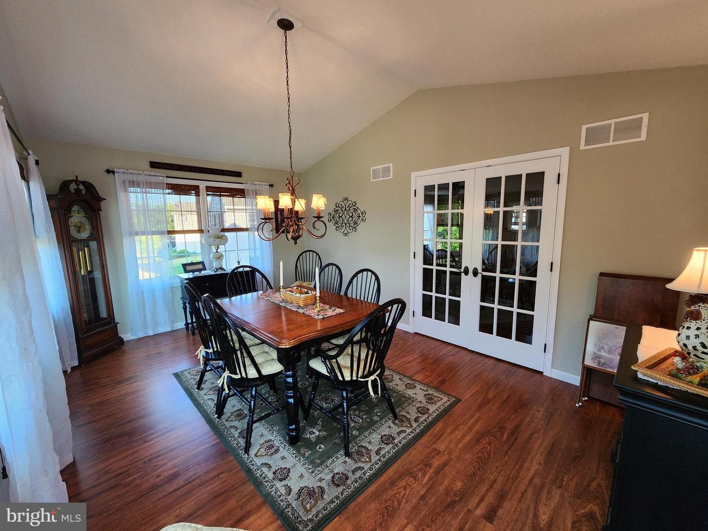 888 Cambridge Drive photo 21