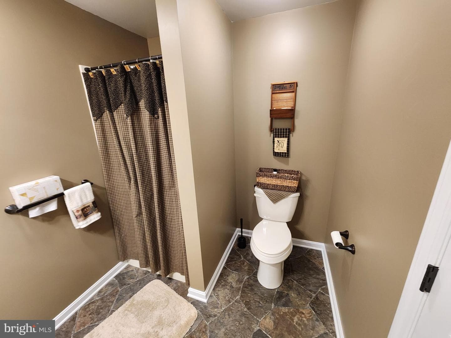 888 Cambridge Drive photo 48
