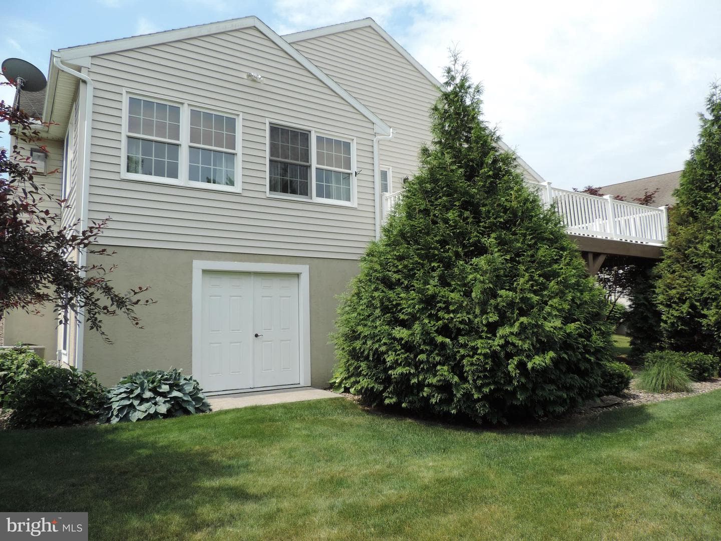888 Cambridge Drive photo 6