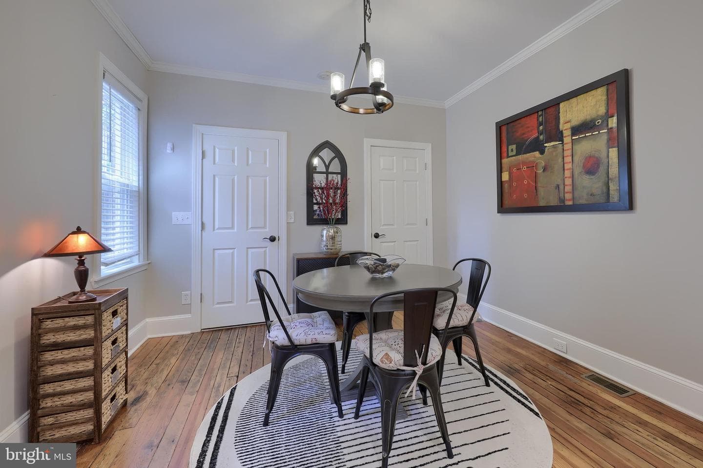 311 W Lemon Street photo 12