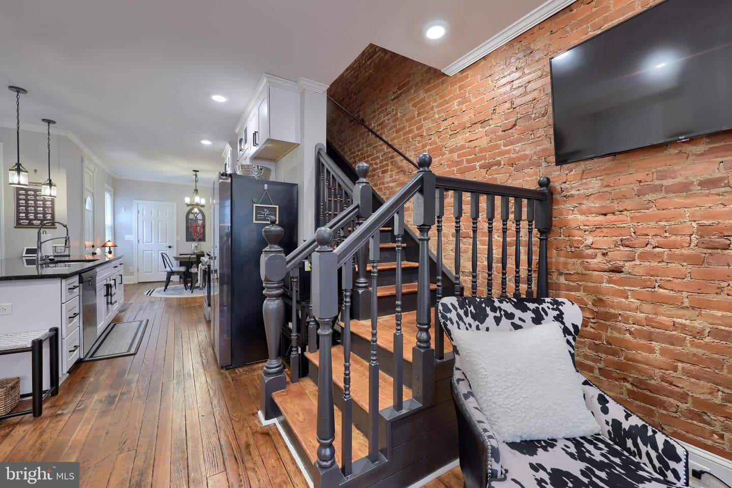 311 W Lemon Street photo 19
