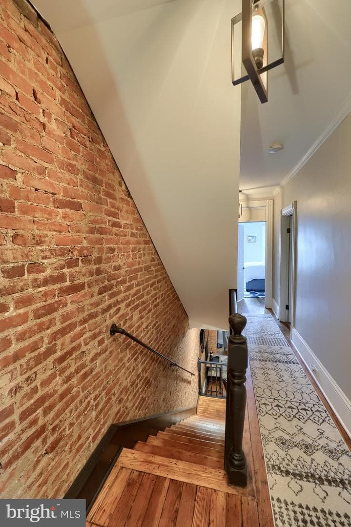 311 W Lemon Street photo 24