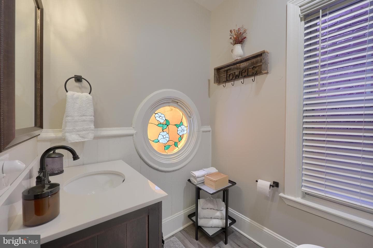 311 W Lemon Street photo 31