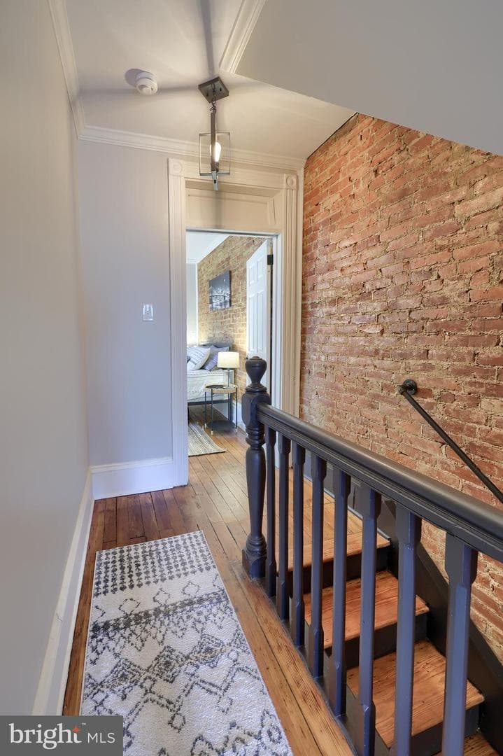 311 W Lemon Street photo 37