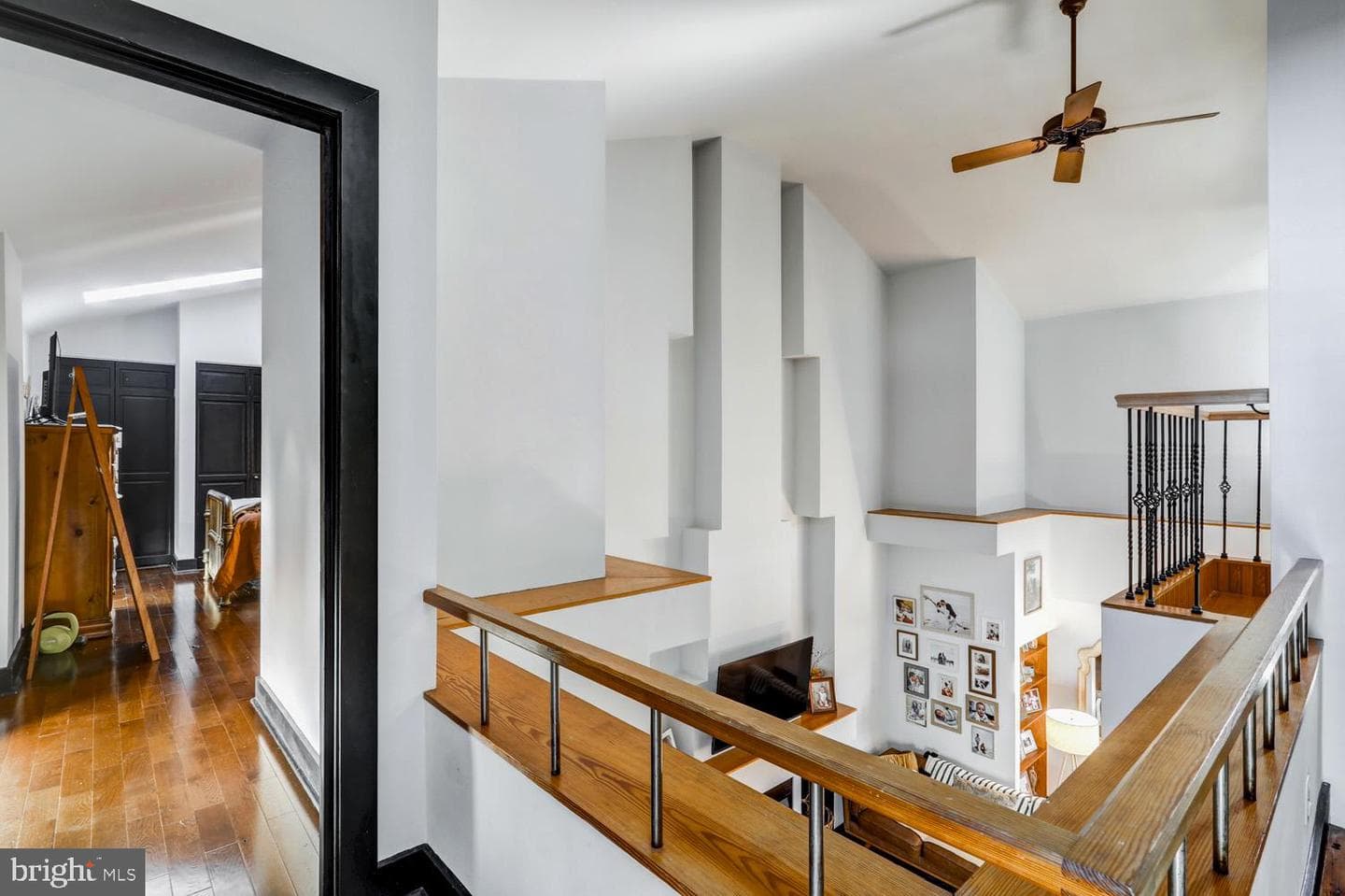 102 W Walnut Street photo 13