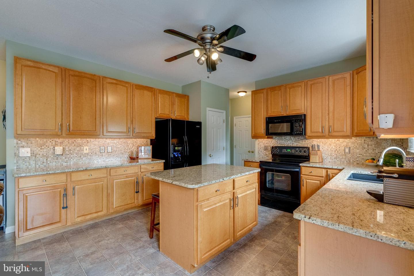 129 Julia Lane photo 21