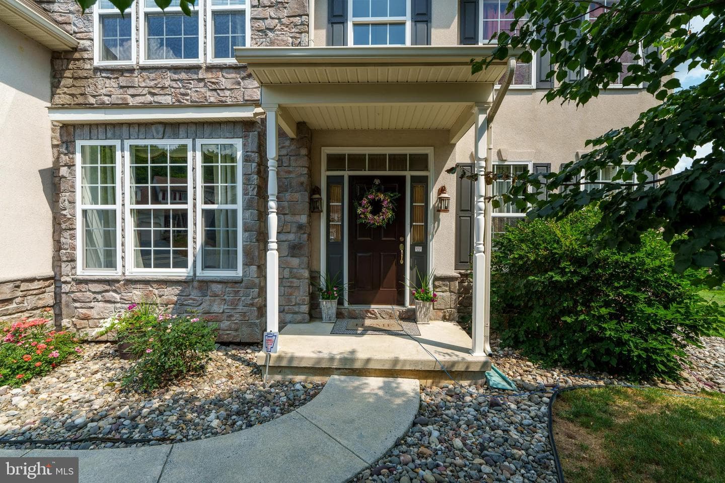 129 Julia Lane photo 8