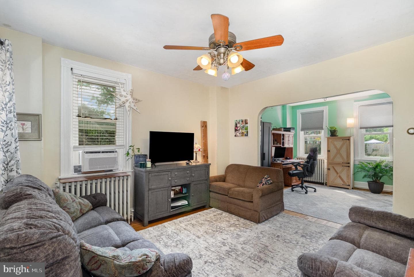 836 High Street photo 9