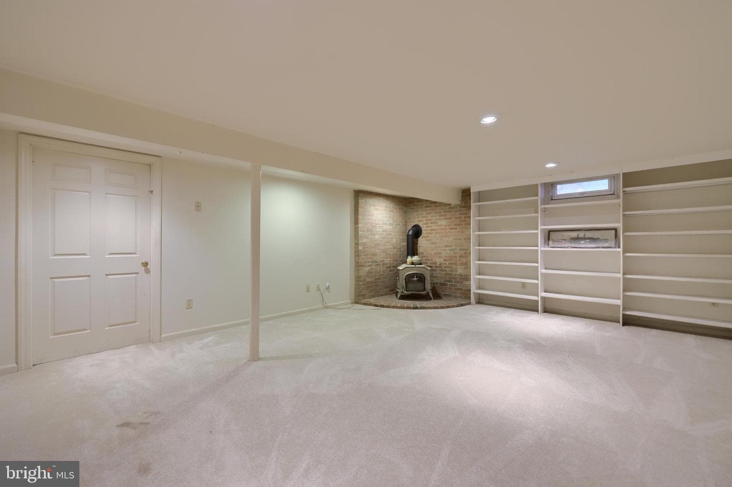 110 Tracy Court photo 37