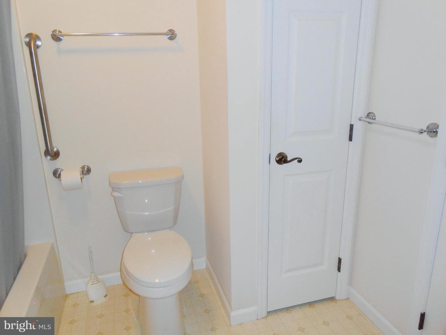 402 Thrush Drive photo 27
