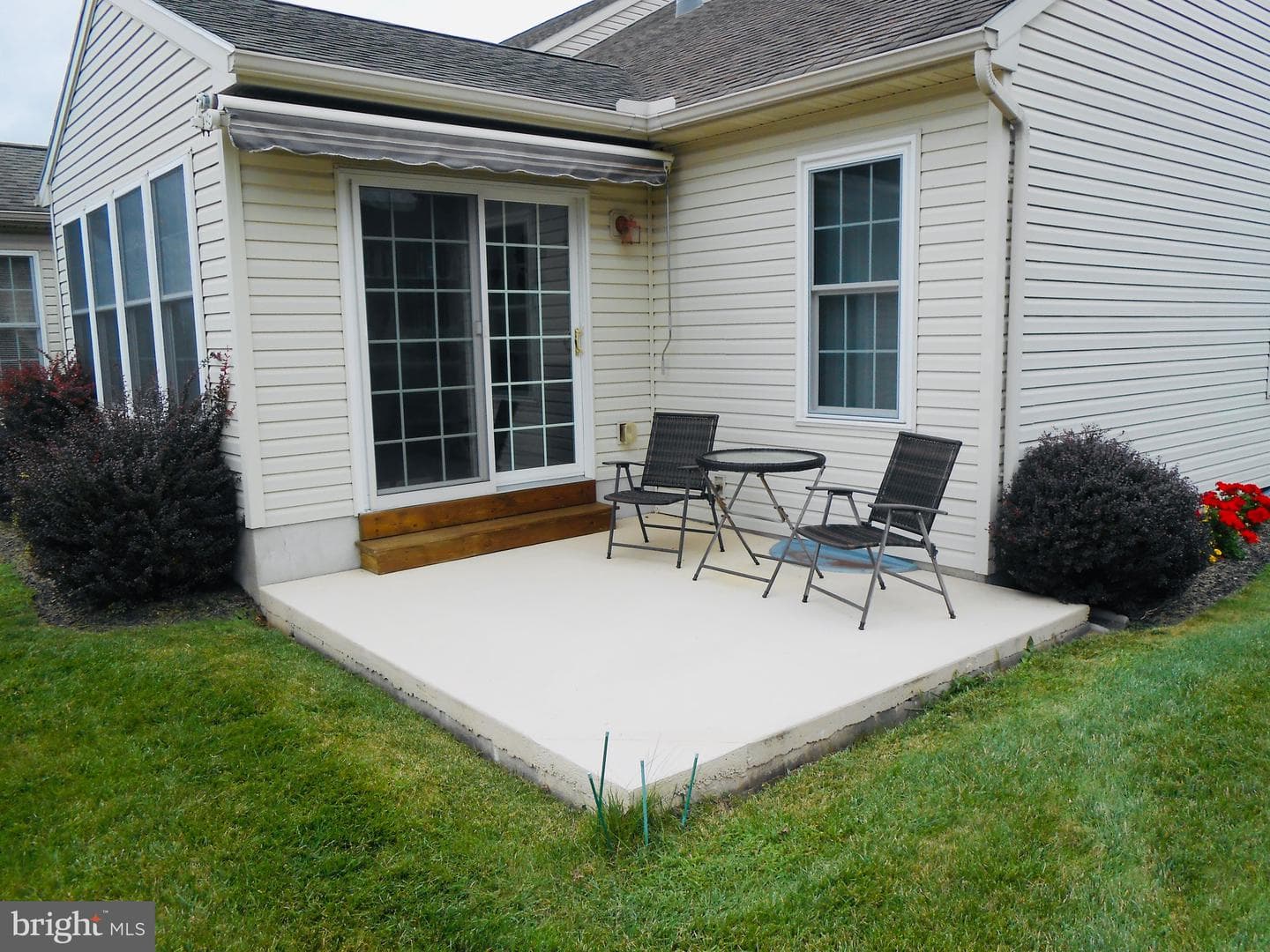 402 Thrush Drive photo 32