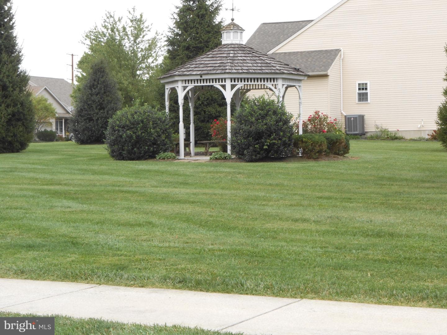 402 Thrush Drive photo 46