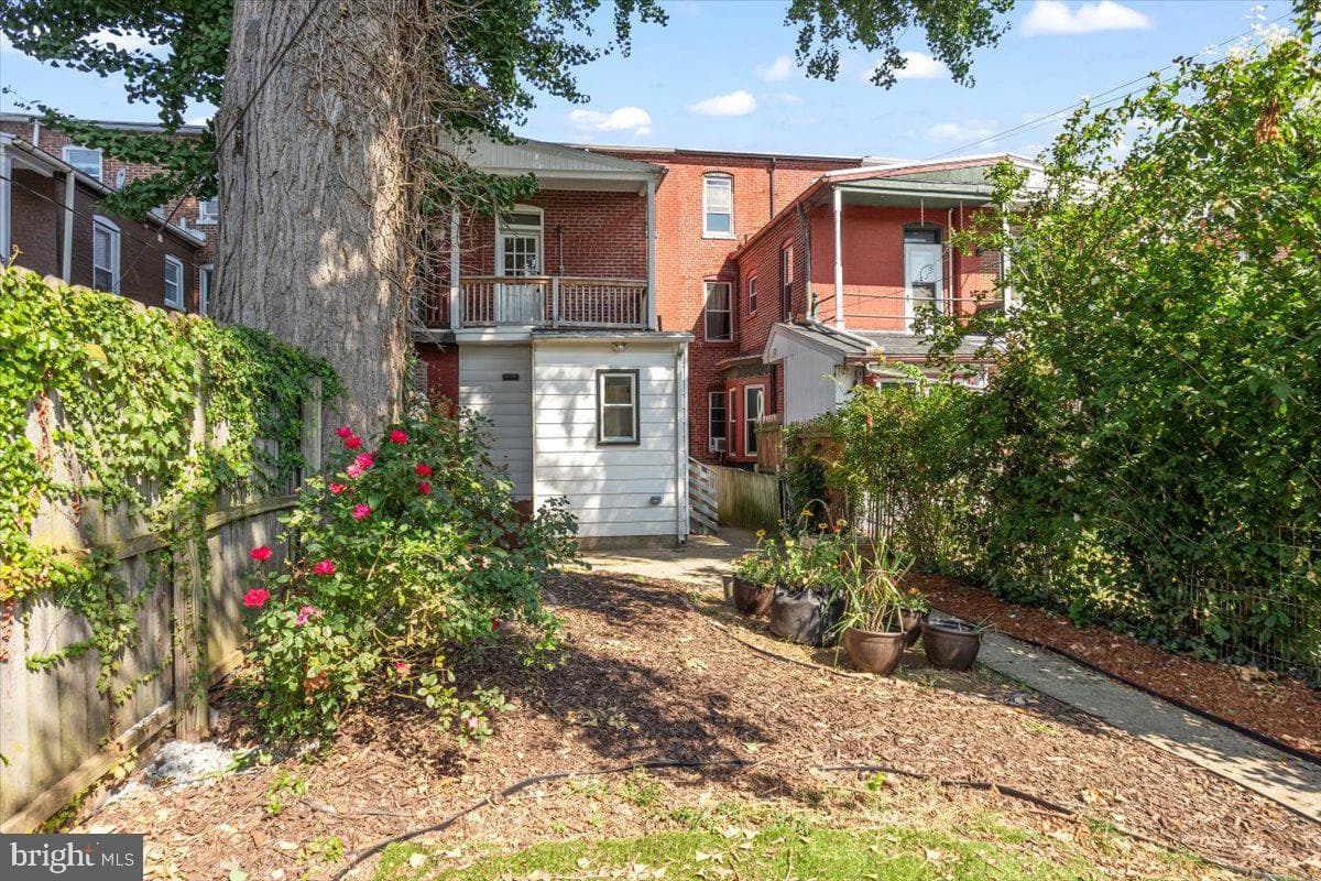 238 E Clay Street photo 39