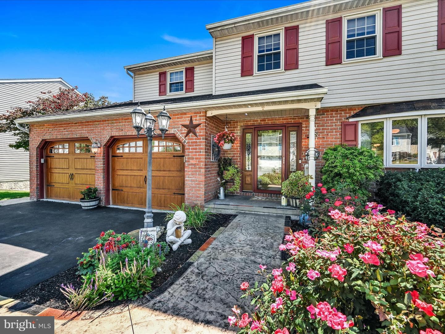 16 Greenleaf Lane photo 2