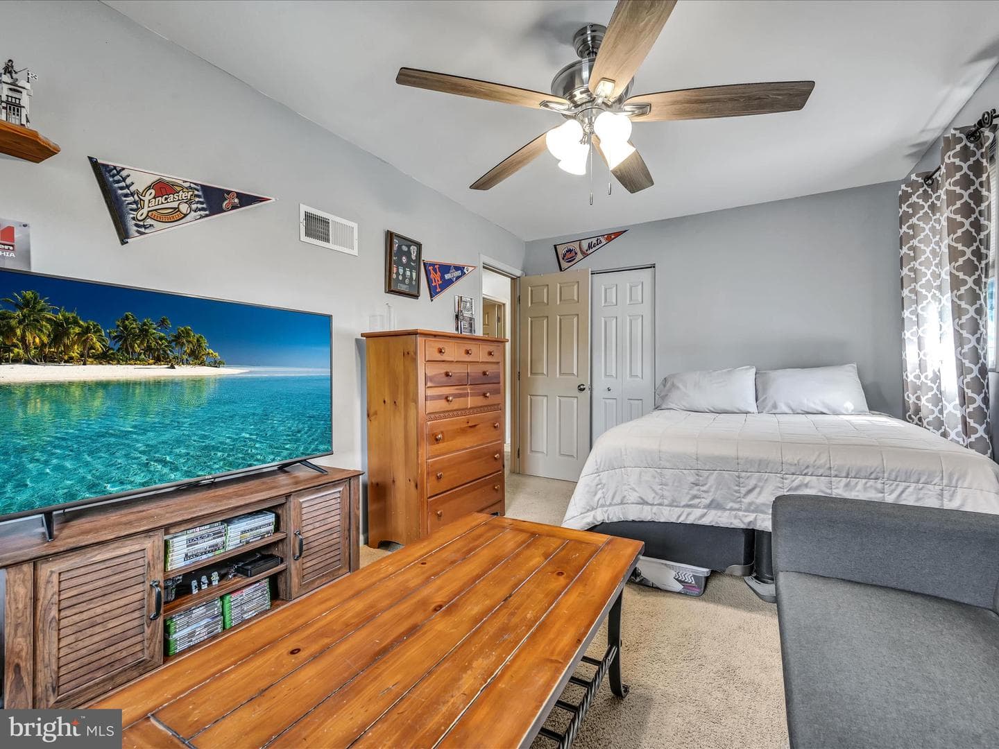 16 Greenleaf Lane photo 24