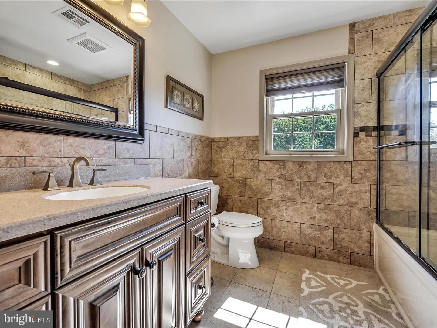 16 Greenleaf Lane photo 27