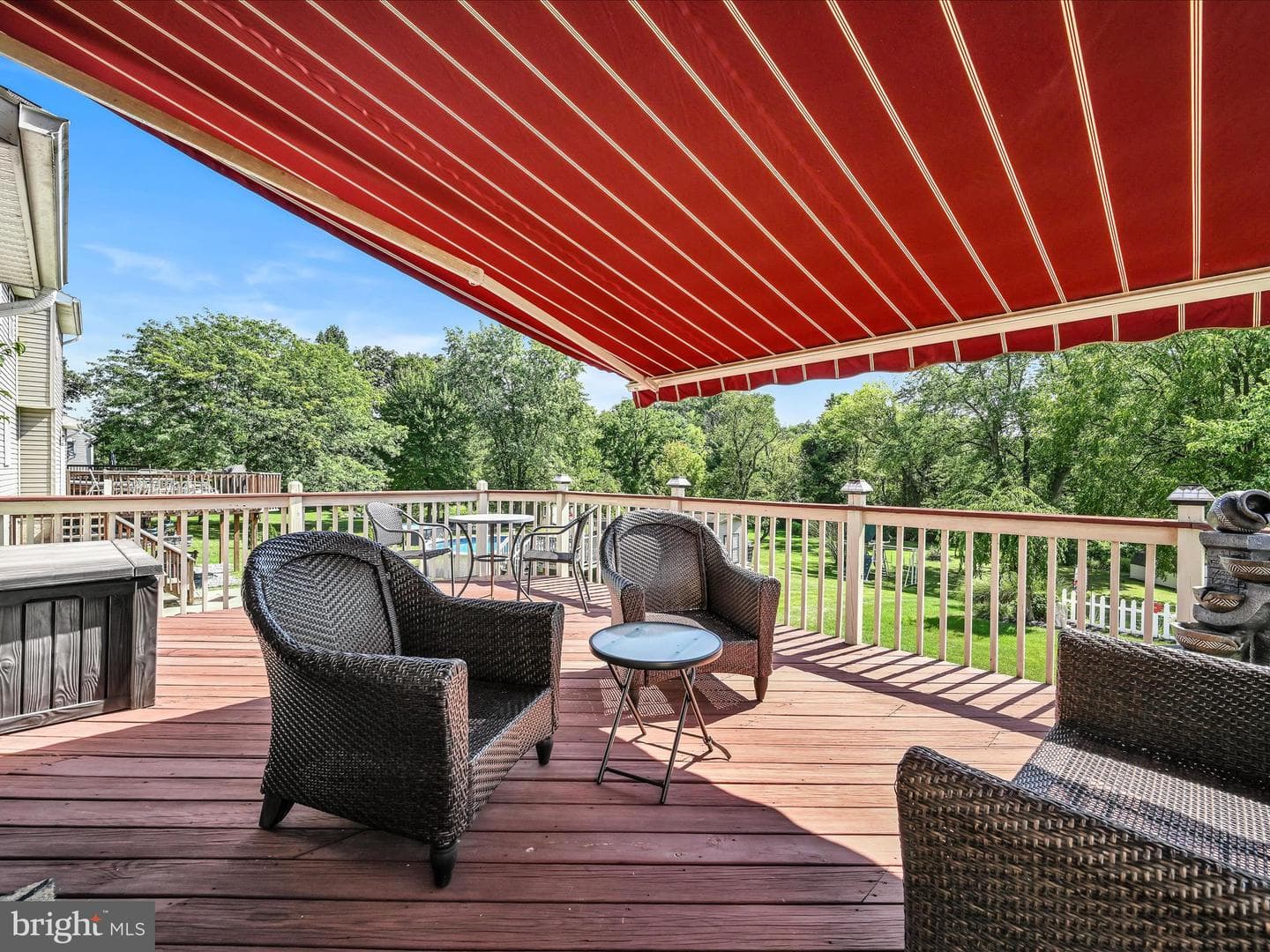 16 Greenleaf Lane photo 33