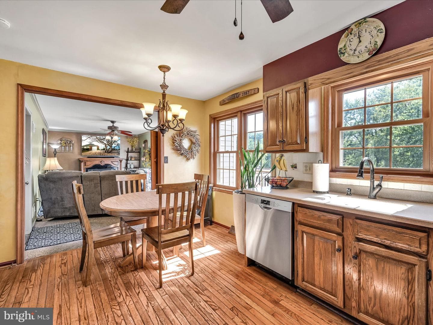 16 Greenleaf Lane photo 6