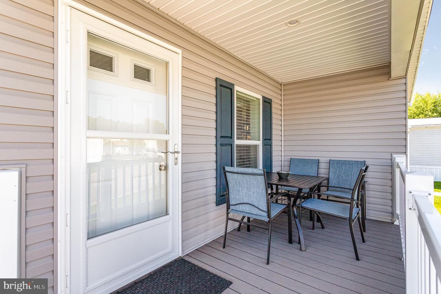 907 Dogwood Street photo 5