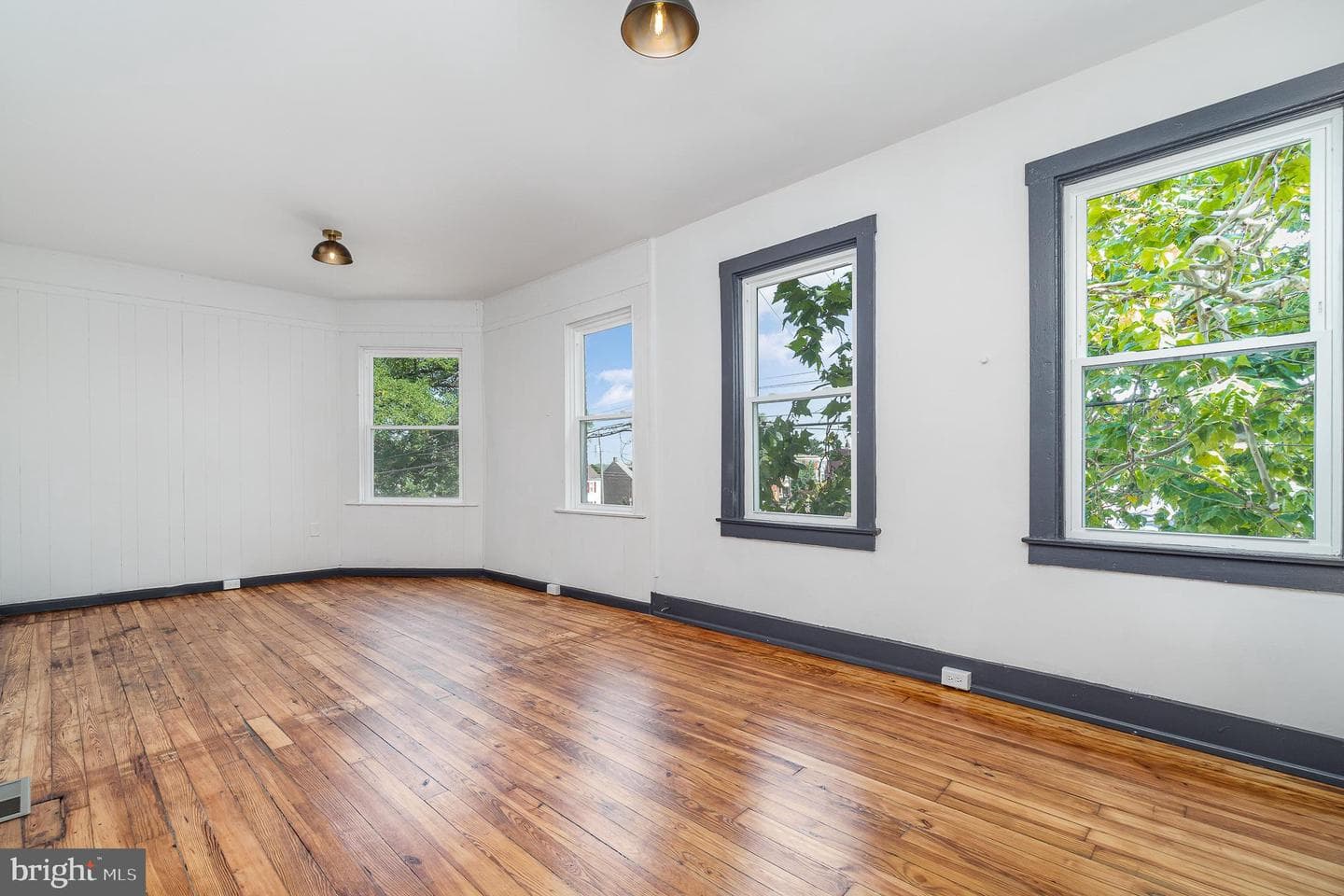 130 N Franklin Street photo 13
